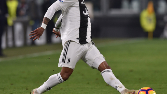 Juventus, infortunio Douglas Costa: difficile il recupero per l'Inter