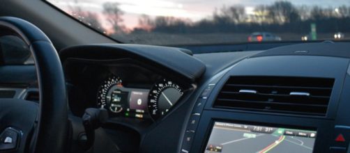 Hyundai Mobis develops new safety features. [Image Source: naive_eye/Pixabay]