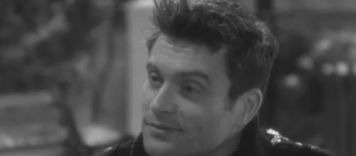 Cane tries too steal Devon&rsquo;s fortune.(Image Source:CBS-YouTube.)