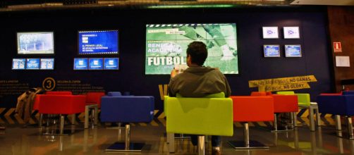 Redada en las casas de apuestas por presencia de menores