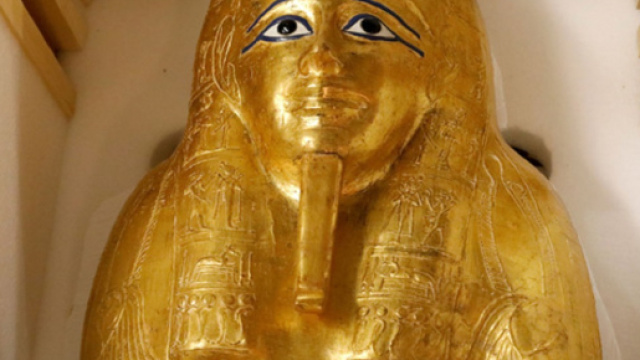 Il sarcofago di Nedjemankh torna finalmente in Egitto.