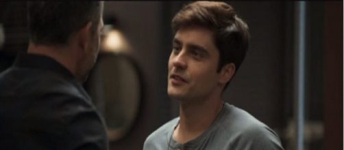 Agno far&aacute; convite a Leandro. (Reprodu&ccedil;&atilde;o/TV Globo)