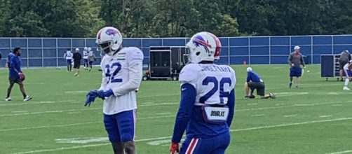 Duke Williams and Devin Singletary, Twitter screencap, Sal Capaccio