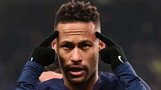 Neymar a fini par rester au PSG