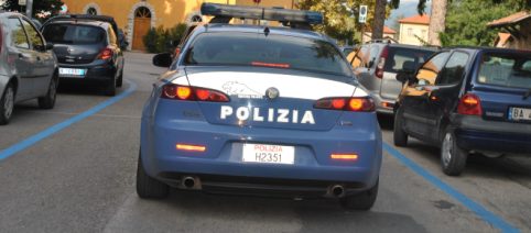 Lecce, violenza in famiglia a Taurisano: uomo picchia moglie e figli, arrestato