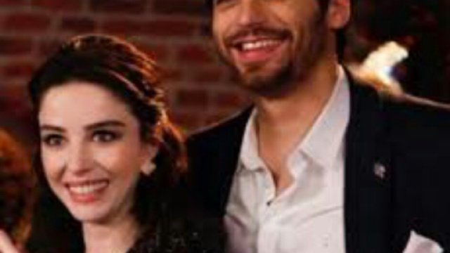 Bitter Sweet, finale di stagione: lieto fine per Nazli e Ferit, lei incinta