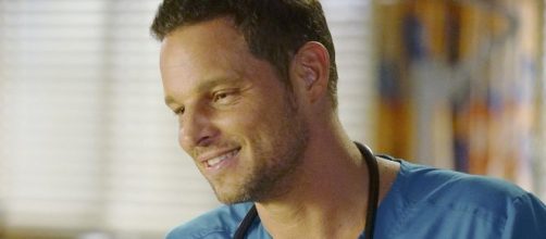 Justin Chambers interpretou o Dr. Karev por 15 anos. (Divulga&ccedil;&atilde;o/Netflix)