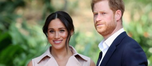 Meghan Markle y Harry deciden dar un paso atr&aacute;s en la Familia Real.