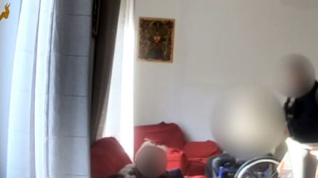 Anziano invalido, picchiato in casa alloggio a Palermo