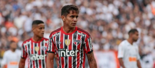 Cruzeiro quer Everton Felipe, que est&aacute; sem espa&ccedil;o no SPFC. (Arquivo Blasting News)