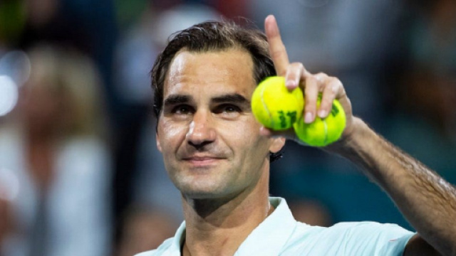 Roger Federer risponde pacatamente alle critiche indirette di Greta Thunberg: 'Sono dalla vostra parte'.