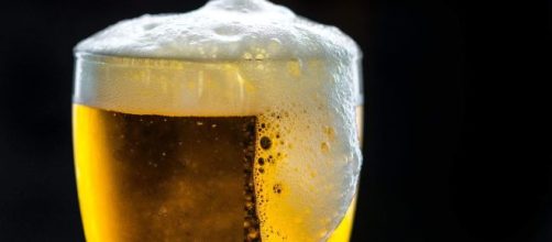 Laudo da pol&iacute;cia indica que cerveja pode ter causado doen&ccedil;a. (Arquivo Blasting News)