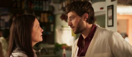 Thelma esconder&aacute; dificuldades financeiras de Danilo em 'Amor de M&atilde;e'. (Reprodu&ccedil;&atilde;o/TV Globo)