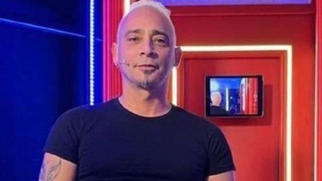 Grande Fratello Vip, la moglie di Salvo dopo l'espulsione: 'L'ho sentito, non sta bene e chiede scusa'.