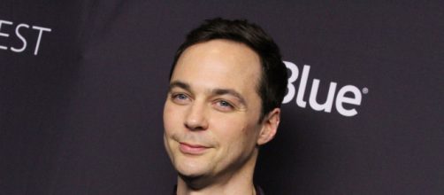 Jim Parsons estar&aacute; na s&eacute;rie 'Hollywood', da Netflix. (Arquivo Blasting News)