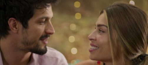 Marcos (R&ocirc;mulo Estrela) e Paloma (Grazi Massafera) em 'Bom Sucesso'. (Reprodu&ccedil;&atilde;o/TV Globo)