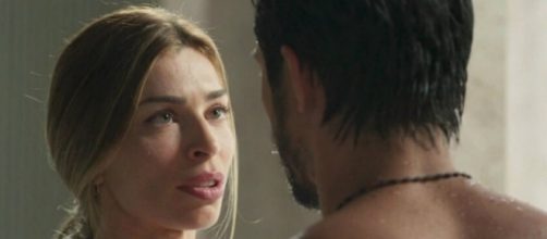 Paloma ficar&aacute; chateada ao descobrir que Marcos n&atilde;o passar&aacute; o Carnaval com ela. (Reprodu&ccedil;&atilde;o/TV Globo)