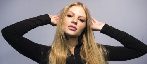 Regina Cas&eacute; mostra bastidores da trama com Luisa Sonza que ir&aacute; participar de &ldquo;Amor de M&atilde;e&rdquo;. (Arquivo Blasting News)