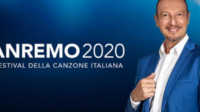 5 curiosit&agrave; su Amadeus, conduttore di Sanremo: veste di blu o bianco perch&eacute; &egrave; daltonico
