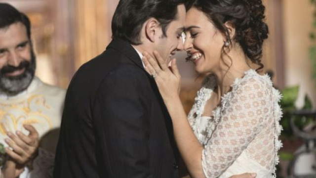 Il Segreto spoiler: Lola e Prudencio si sposano nonostante le minacce di Pablo