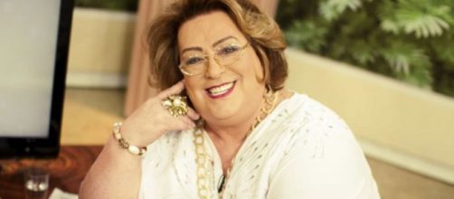 Mamma Bruschetta surge com cabe&ccedil;a raspada em tratamento contra o c&acirc;ncer. (Arquivo Blasting News)