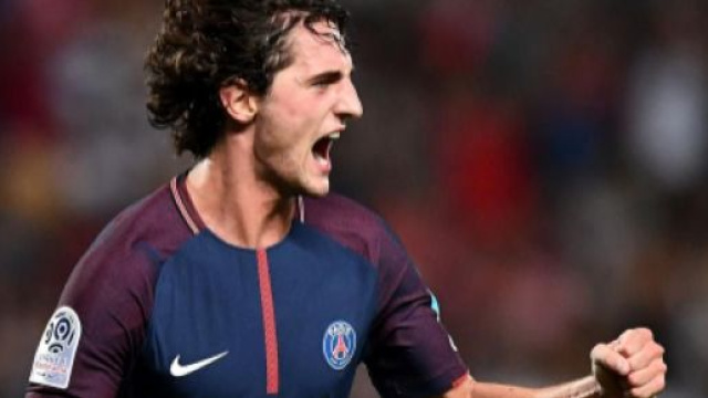 Adrien Rabiot, nella foto con la maglia del Paris Saint Germain.
