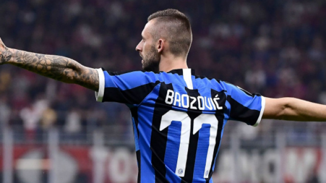 Tegola Marcelo Brozovic per l'Inter.