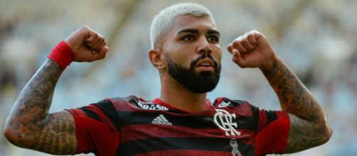 Gabigol aguarda propostas da Europa, mas Flamengo segue com atacante na mira. (Arquivo Blasting News)