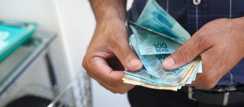 Sal&aacute;rio m&iacute;nimo vai a R$ 1.039 em 2020. (Arquivo Blasting News)