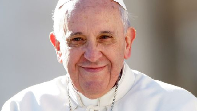 Papa Francesco: "polemiche dopo il gesto nei confronti di una fedele.