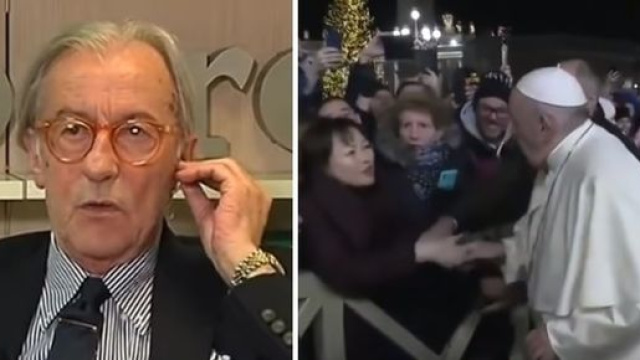 Vittorio Feltri e l'episodio del Papa strattonato