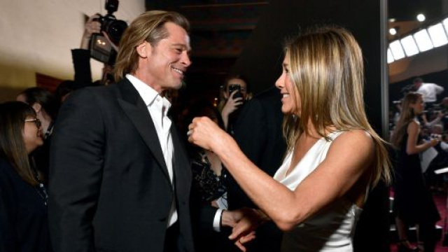 Brad Pitt et Jennifer Aniston, le retour de flamme ? Credit: Twitter/ E!News