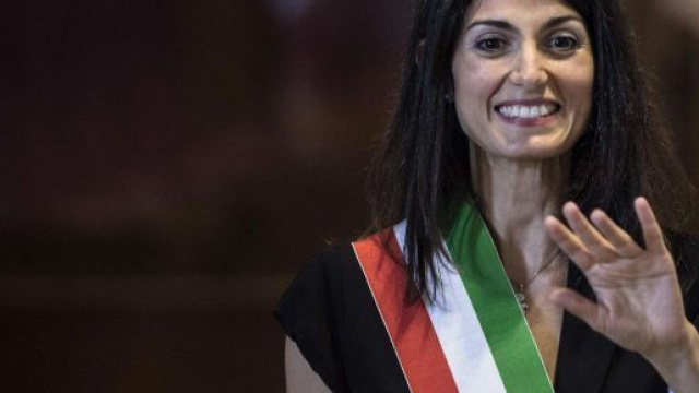 Concorso Roma Capitale, Virginia Raggia afferma: 'Ci rivogliamo soprattutto ai millennials'