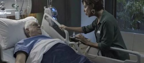 Alberto vai emocionar Vera com declara&ccedil;&atilde;o de amor em "Bom Sucesso". (Reprodu&ccedil;&atilde;o/TV Globo)