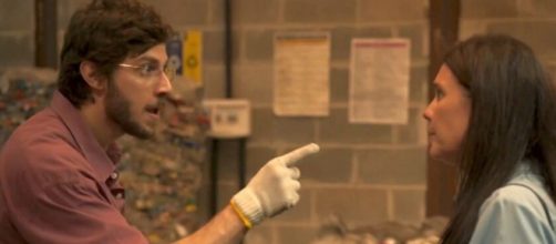 Danilo vai tentar mudar a decis&atilde;o de Thelma em 'Amor de M&atilde;e'. (Reprodu&ccedil;&atilde;o/TV Globo)