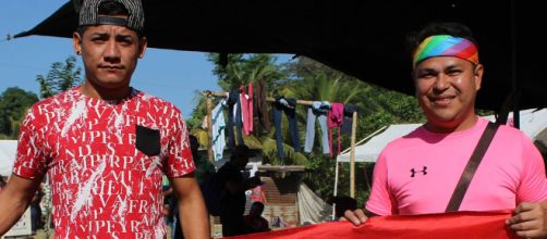 Migrantes homosexuales y trans piden ayuda a la comunidad LGBT de M&eacute;ixco