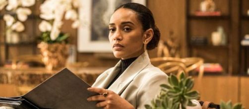 Vit&oacute;ria sofre ap&oacute;s livrar assassino de policial. (Reprodu&ccedil;&atilde;o/TV Globo)