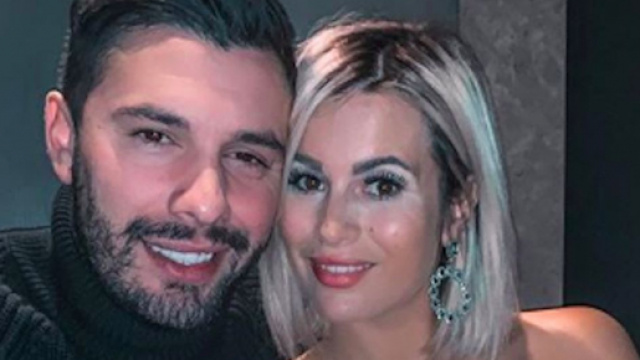 Kevin Guedj et Carla Moreau d&eacute;m&eacute;nagent &agrave; Londres. Credit: Instagram/carlamoreau_____