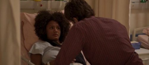 Camila perder&aacute; o beb&ecirc; em 'Amor de M&atilde;e'. (Reprodu&ccedil;&atilde;o/TV Globo)