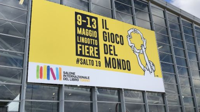 Il Salone del Libro di Torino invita nuovamente l'editore Altaforte, ma &egrave; un errore.
