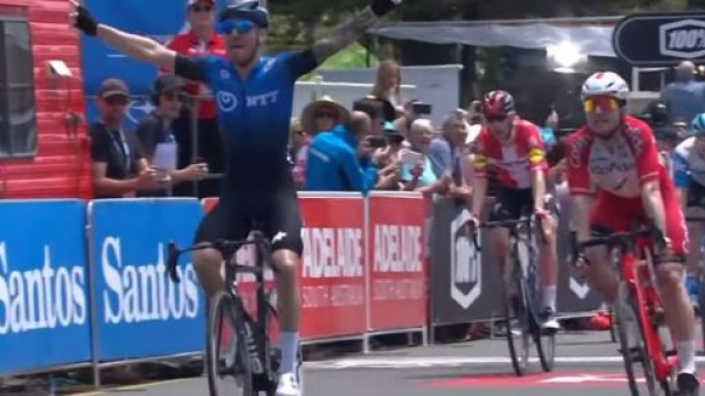 Giacomo Nizzolo vince la quinta tappa del Tour Down Under