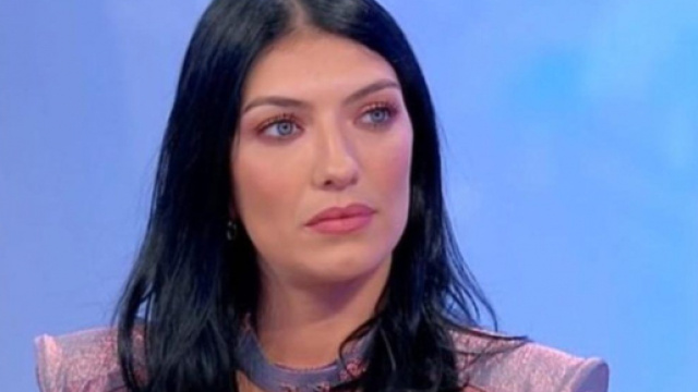 Uomini e Donne, registrazione 25 gennaio: Giovanna Abate sul trono a sorpresa dopo il 'no' di Giulio.