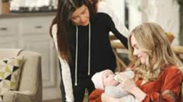 Beautiful, trama del 28 gennaio: Hope tiene in braccia per la prima volta sua figlia Beth