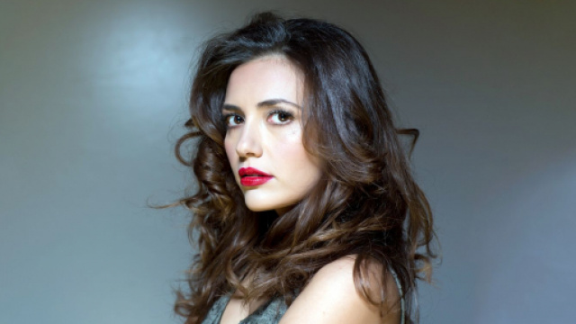 Serena Rossi protagonista della nuova fiction Rai Mina Settembre.