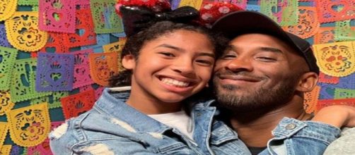 Kobe Bryant e sua filha Ginna morreram em um acidente a&eacute;reo. (Arquivo Blasting News)