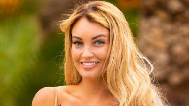 Aur&eacute;lie Dotremont replonge dans la boulimie et informe ses fans contre la maladie qui la ronge depuis 10 ans. Photo &reg;NRJ12