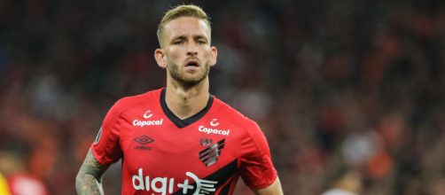 Flamengo acerta a contrata&ccedil;&atilde;o do zagueiro L&eacute;o Pereira (Arquivo Blasting News)