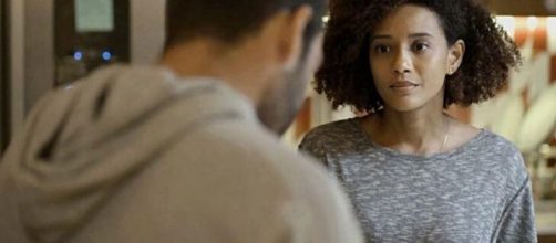 Em 'Amor de M&atilde;e', Sandro e Vit&oacute;ria ter&atilde;o conversa franca. (Reprodu&ccedil;&atilde;o/TV Globo)