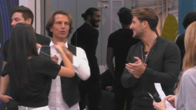 Grande fratello Vip: Antonio Zequila rischierebbe la squalifica per aver insultato Patrick e Adriana Volpe