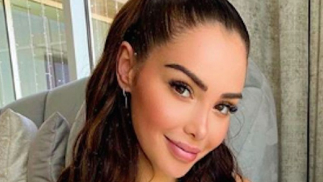 Nabilla, incendi&eacute;e sur Twitter &agrave; cause de son ignorance du Coronavirus. Credit : Instagram/nabilla